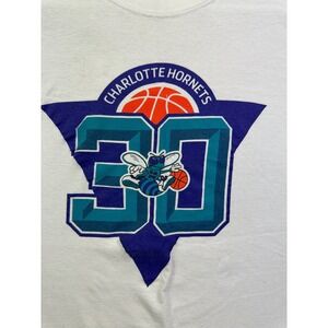 Charlotte Hornets NBA Graphic TShirt by Hanes Men Large White Heavyweight Cotton